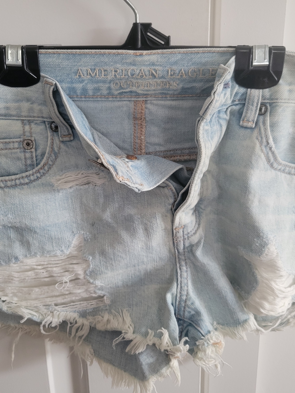 American Eagle Outfitters Light Wash Distressed Denim Cutoff Shorts - Picture 2 of 5